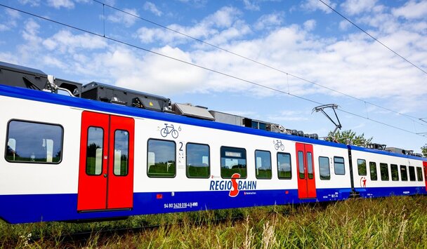 Antonics Zugantenne auf S-Bahn Bremen 